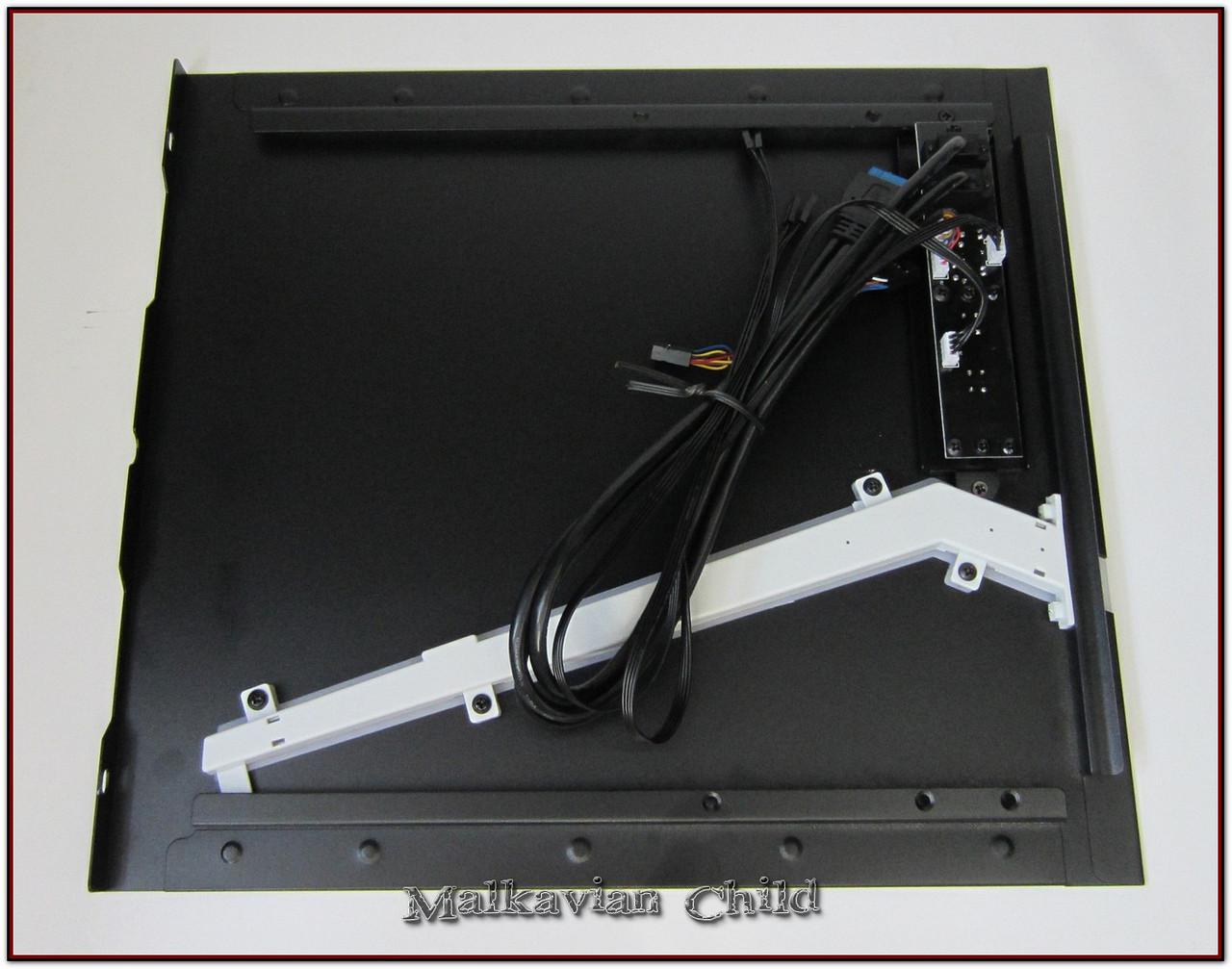 [27/05/2014] Bitfenix Colossus M Micro-ATX (7)