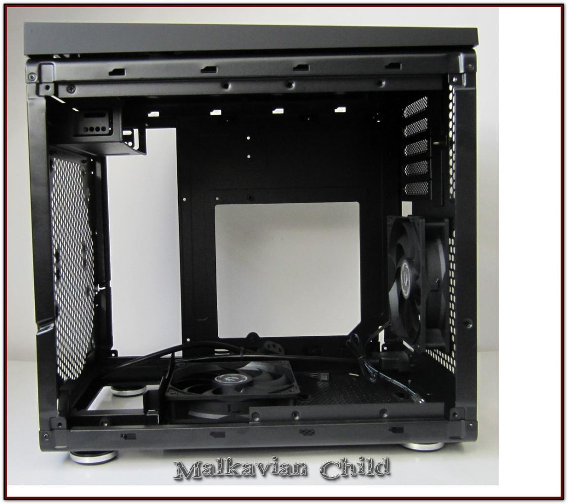 [27/05/2014] Bitfenix Colossus M Micro-ATX (9)