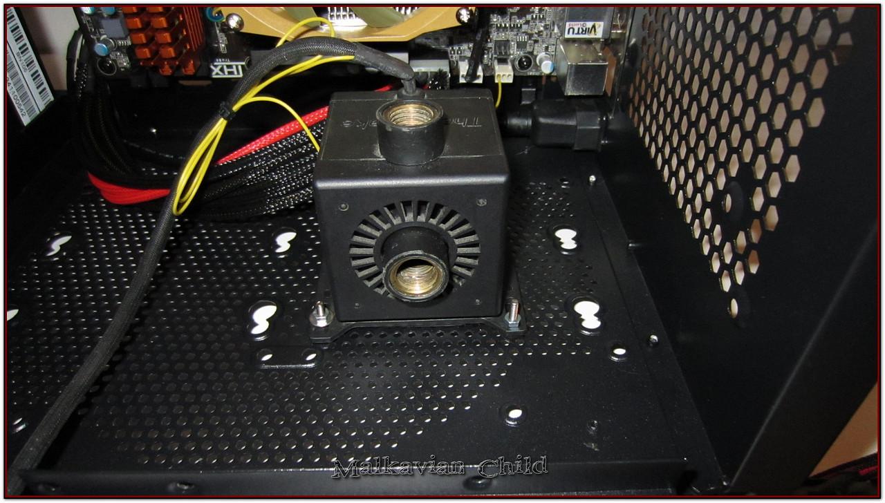 [27/05/2014] Bitfenix Colossus M Micro-ATX (20)