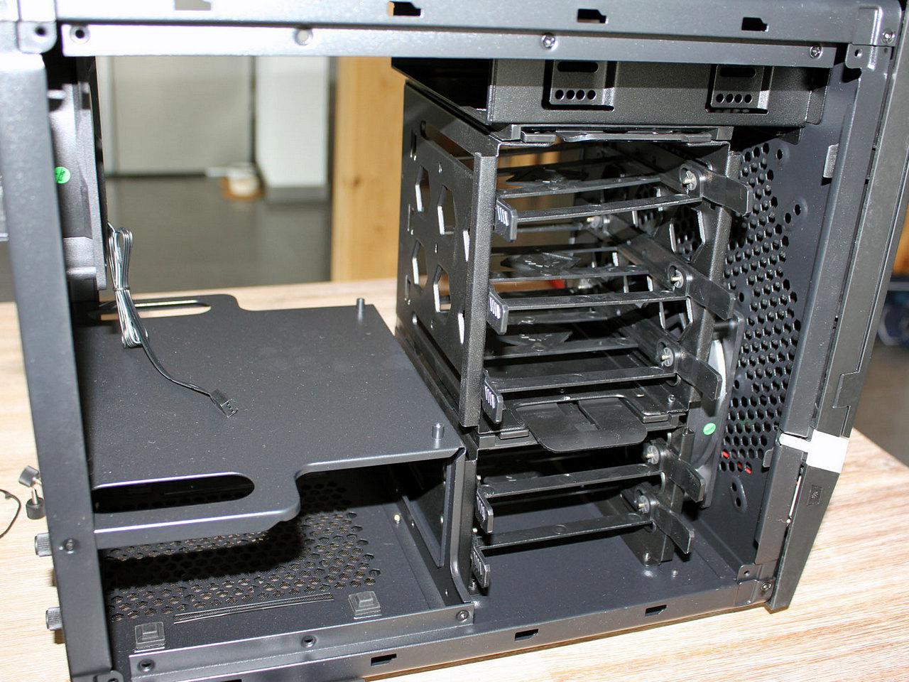 [26/05/2014] Bitfenix Colossus M Mini-ITX (3)