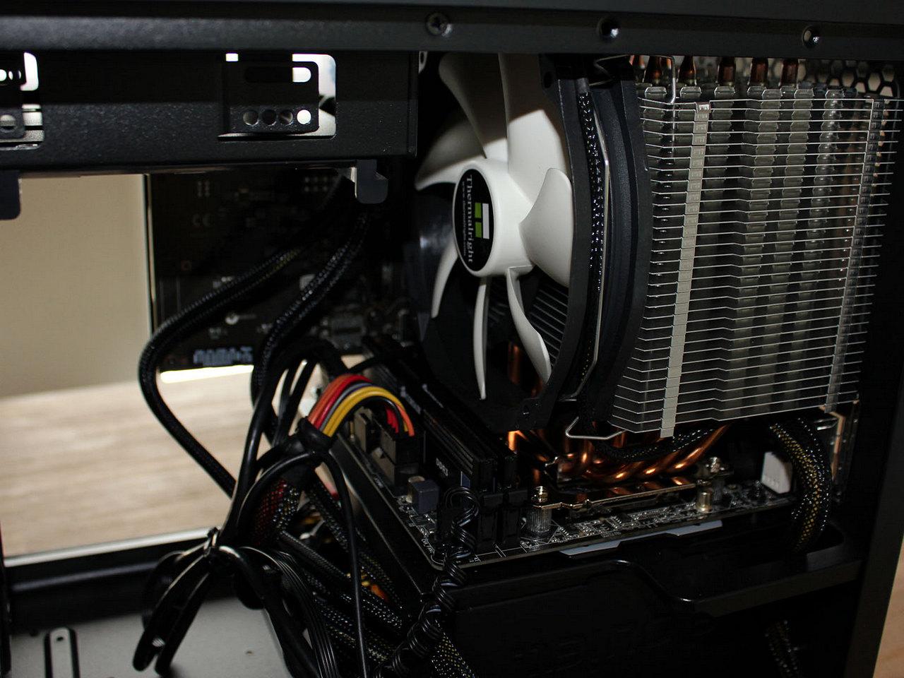 [26/05/2014] Bitfenix Colossus M Mini-ITX (15)