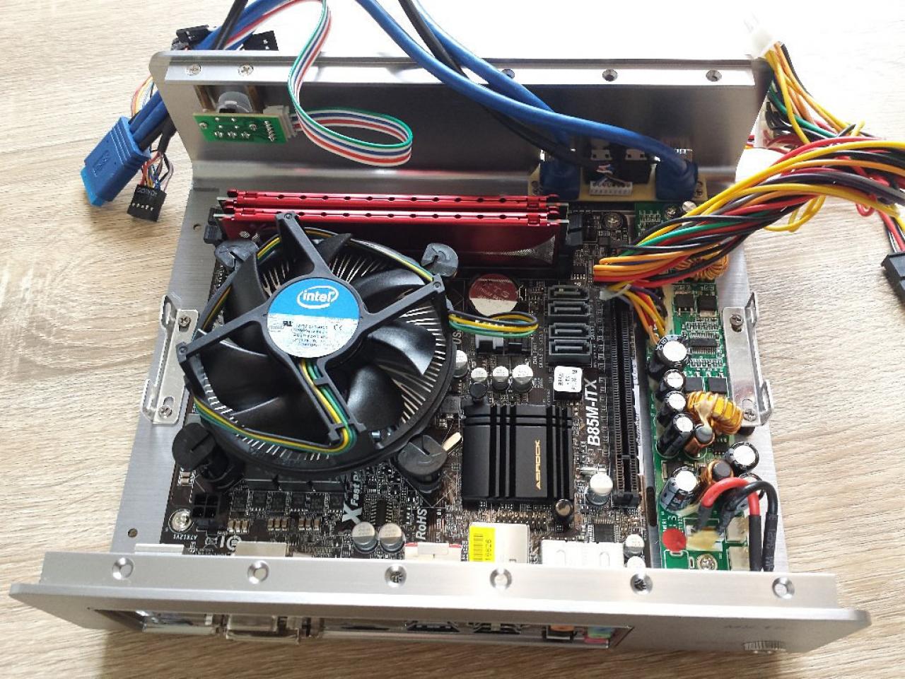 [19/05/2014] MS-Tech CI-70 Mini-ITX (16)