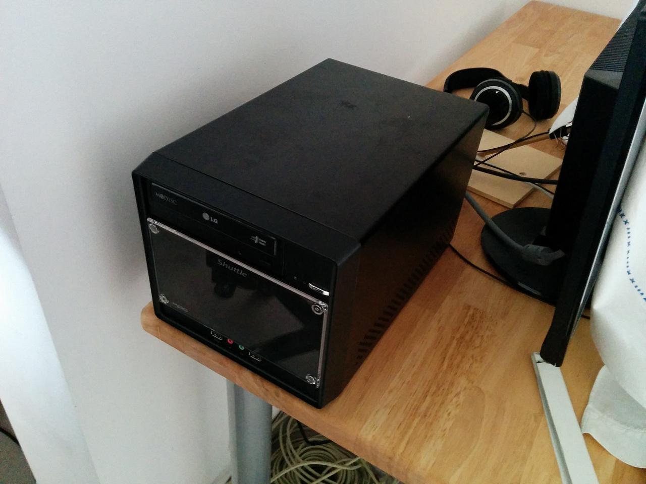 [30/05/2014] Update Juni 2014: Schreibtisch von Ch3fk0ch
