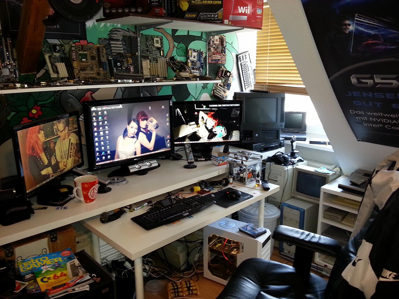 [30/05/2014] Update Juni 2014: Schreibtisch von RetroDuke