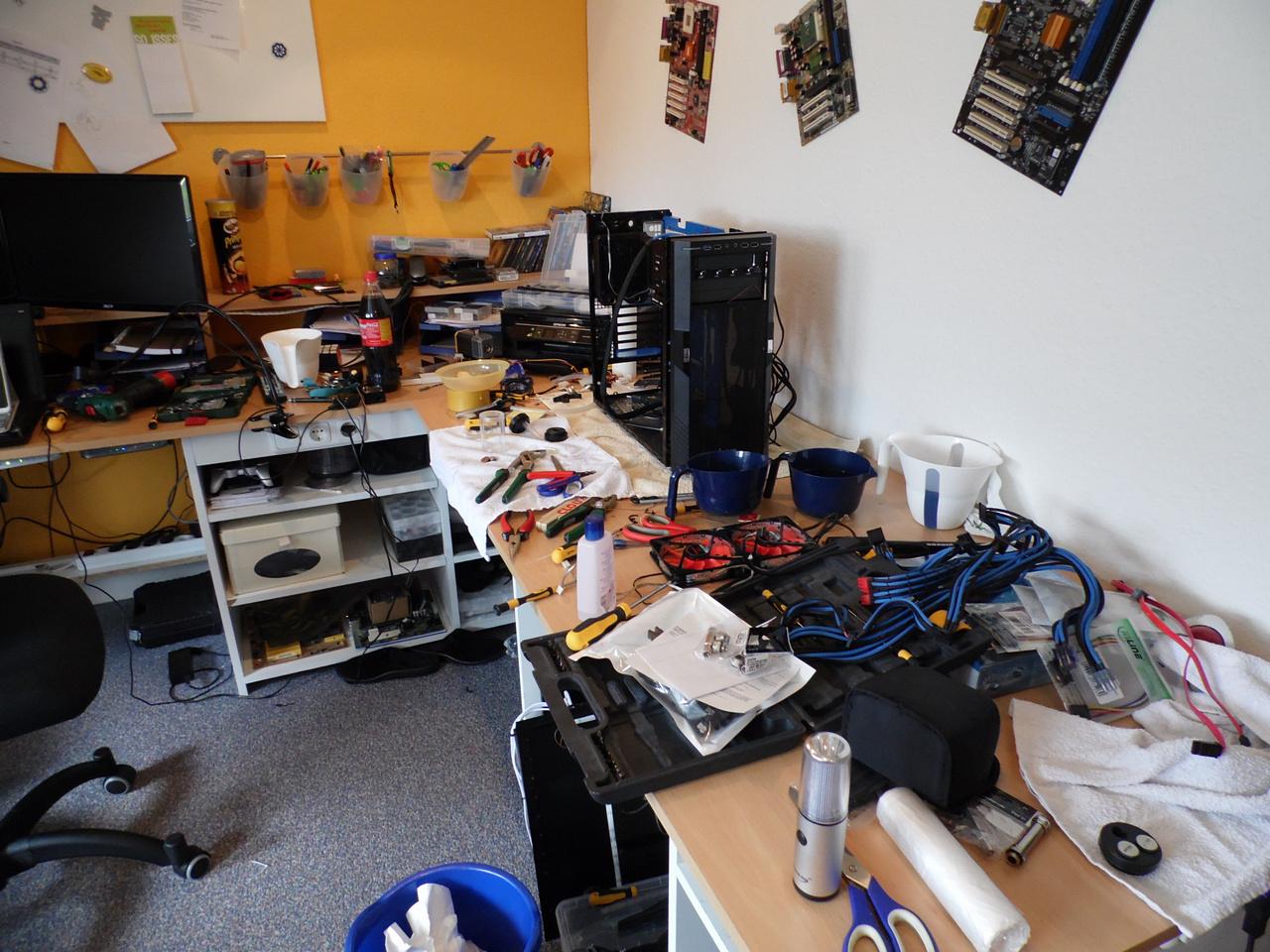 [30/05/2014] Update Juni 2014: Schreibtisch von Speeedymauss
