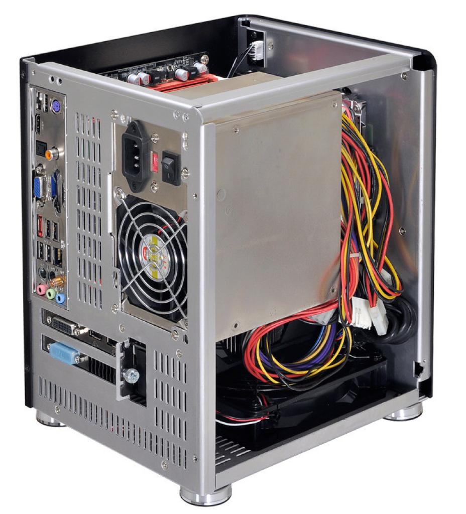 [25/06/2014] Lian Li kündigt neues Mini-ITX-Gehäuse PC-Q01 aus gebürstetem Alu an (5)