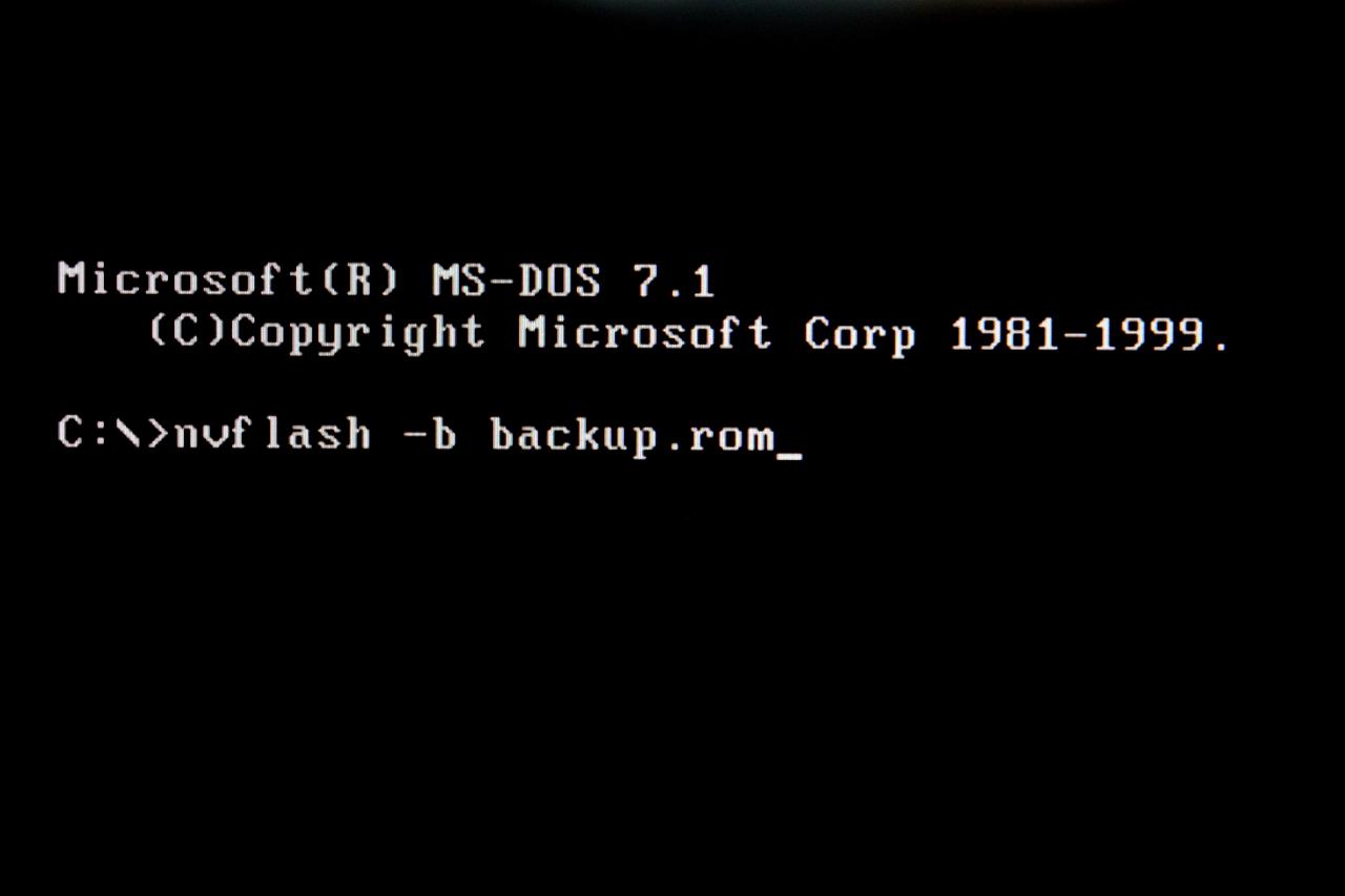 [05/06/2014] Flashvorgang #2: Das alte BIOS lesen wir anschließend durch das NVFlash-Tool aus...