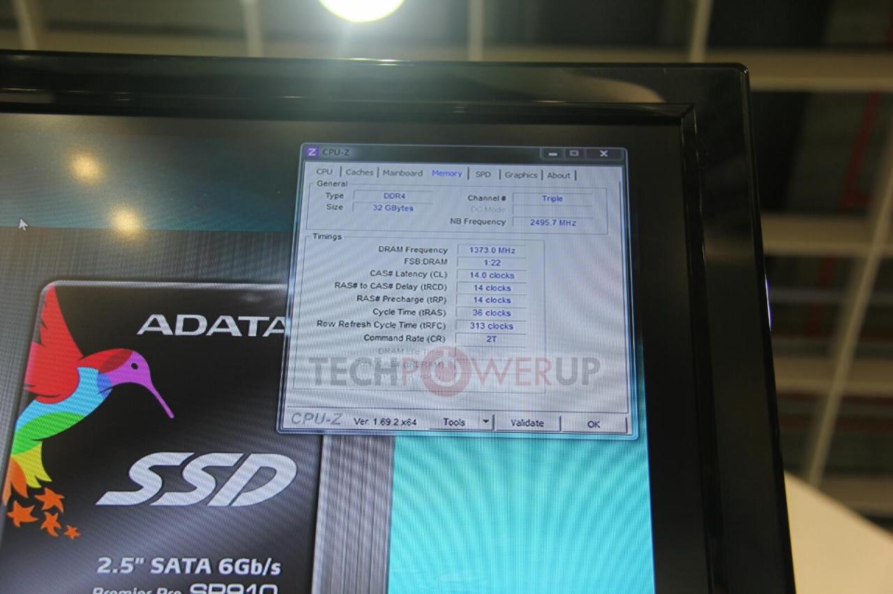 [03/06/2014] Asrock, EVGA und MSI zeigen erste LGA 2011-3 Motherboards für Haswell-Extreme (1)