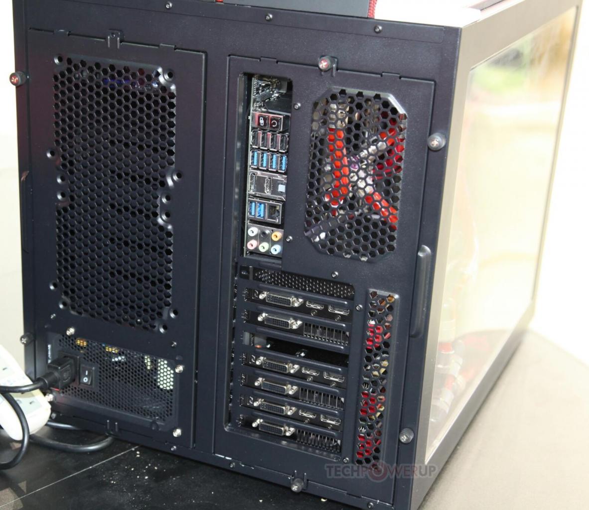 [07/06/2014] Bitfenix Atlas (1)