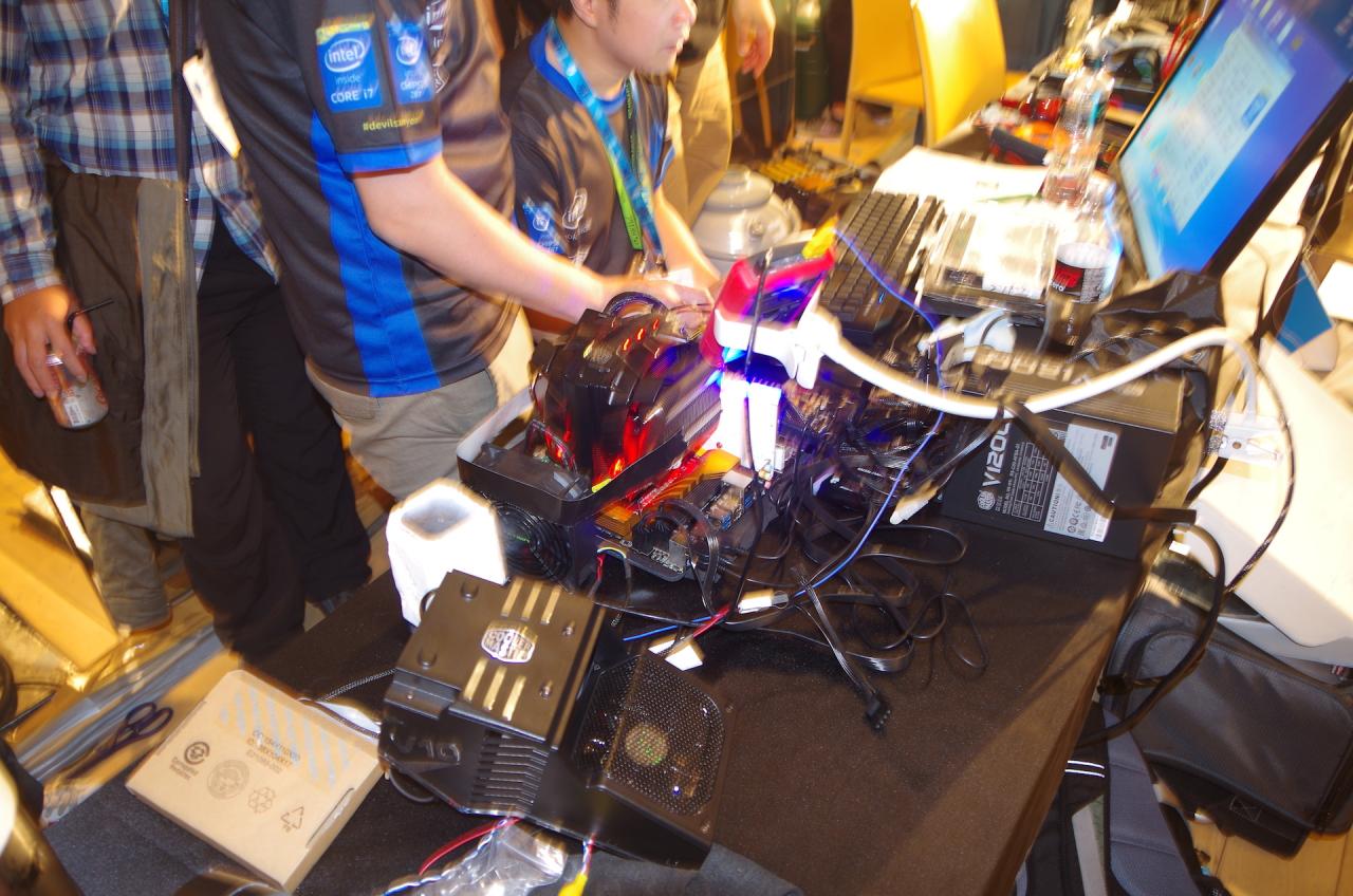 [04/06/2014] Computex 2014: OC-Weltrekord auf Intel's Devil's Canyon (16)