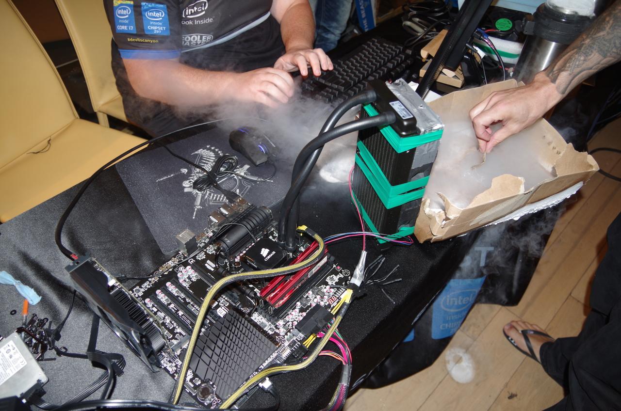 [04/06/2014] Computex 2014: OC-Weltrekord auf Intel's Devil's Canyon (7)