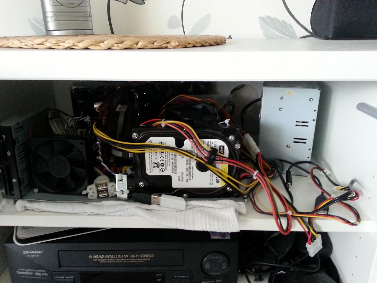 [06/06/2014] Eine Casecon zum Geburtstag: Neuer HTPC für den Vater (1)