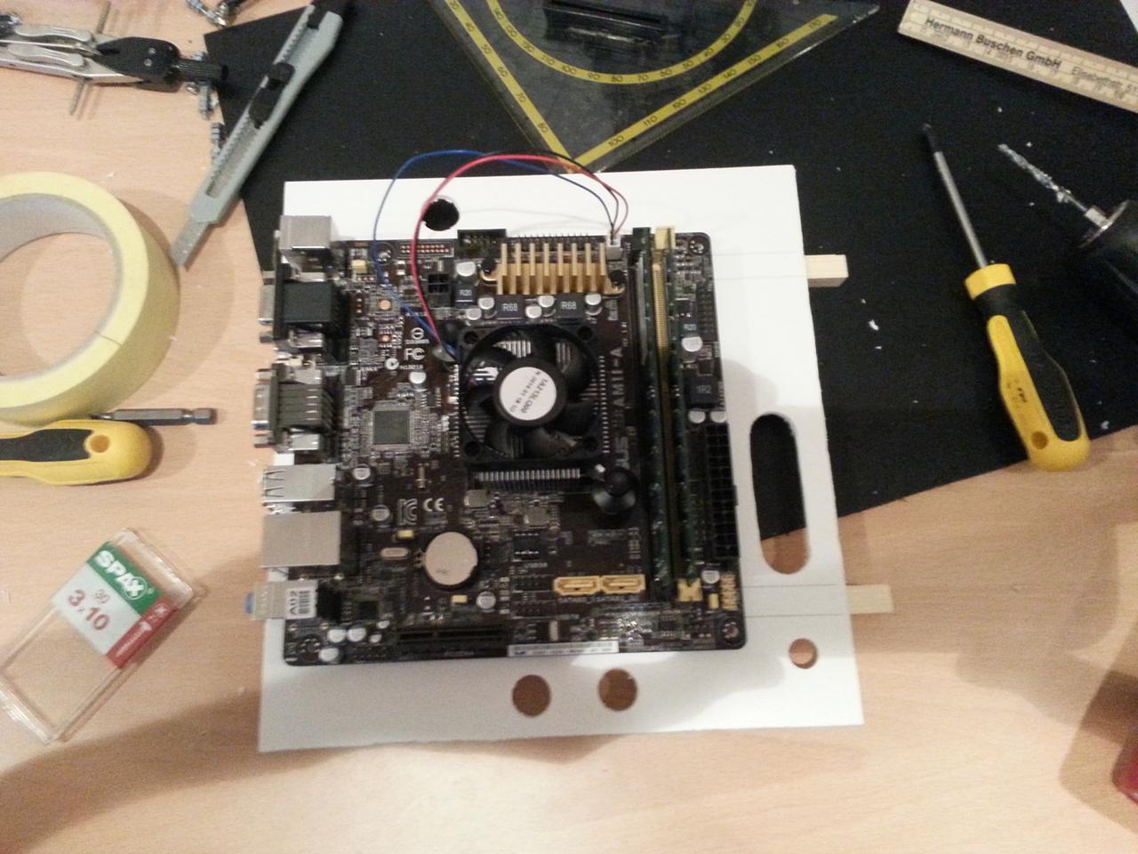 [06/06/2014] Eine Casecon zum Geburtstag: Neuer HTPC für den Vater (21)