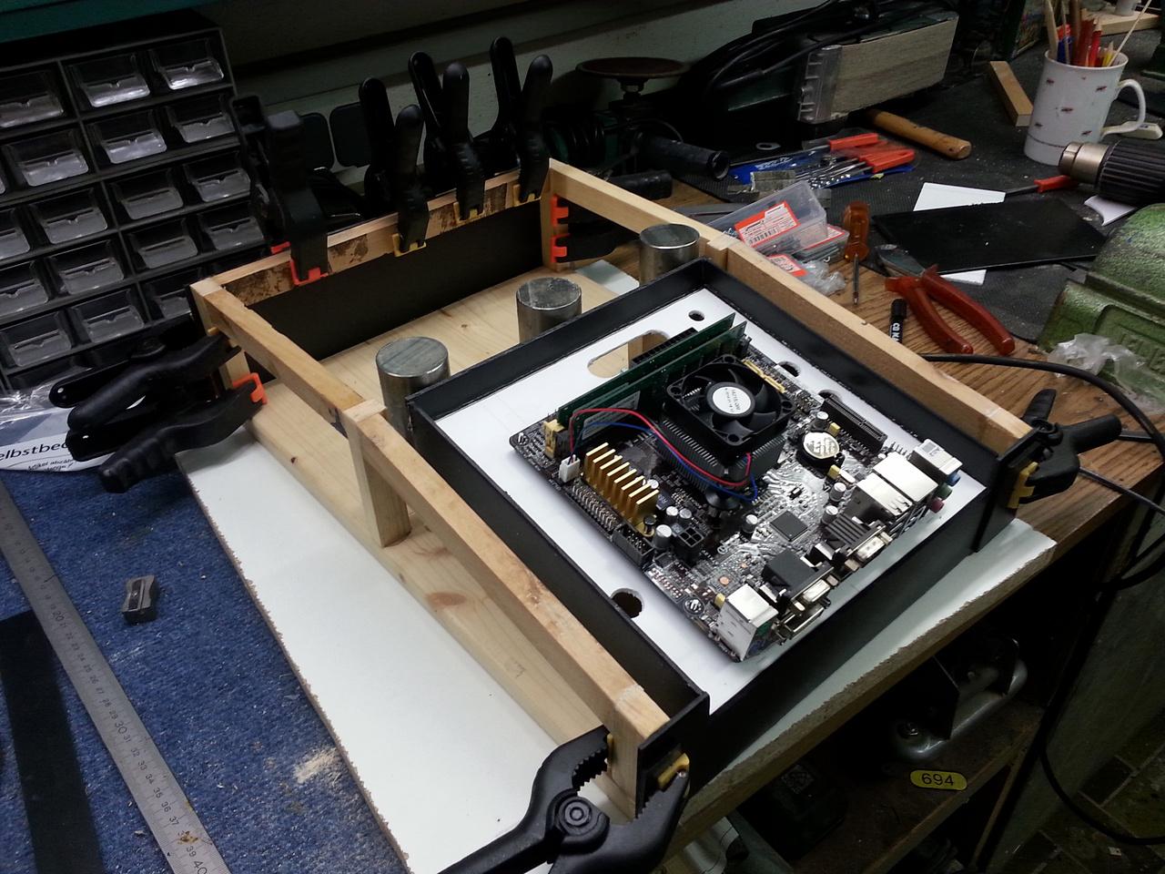 [06/06/2014] Eine Casecon zum Geburtstag: Neuer HTPC für den Vater (33)