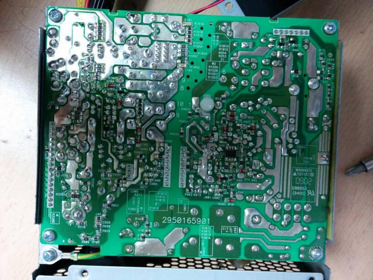 [16/06/2014] Update vom 16.06. mit neuen Netzteil-Impressionen (5)