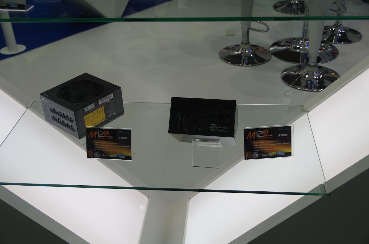 [06/06/2014] Computex: Seasonic stellt mehrere Facelifts und Referenzupdate seiner Netzteile vor (10)
