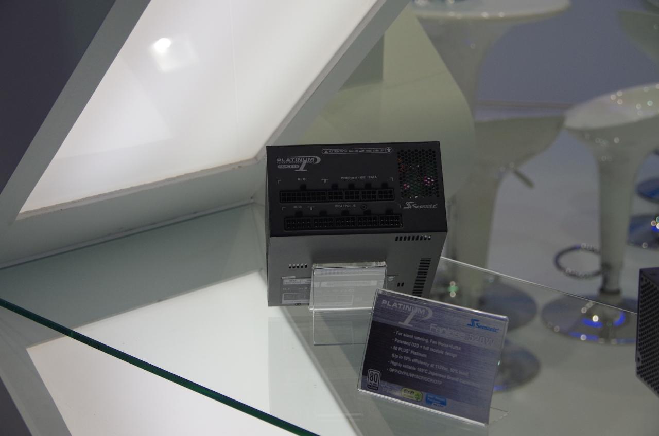 [06/06/2014] Computex: Seasonic stellt mehrere Facelifts und Referenzupdate seiner Netzteile vor (6)