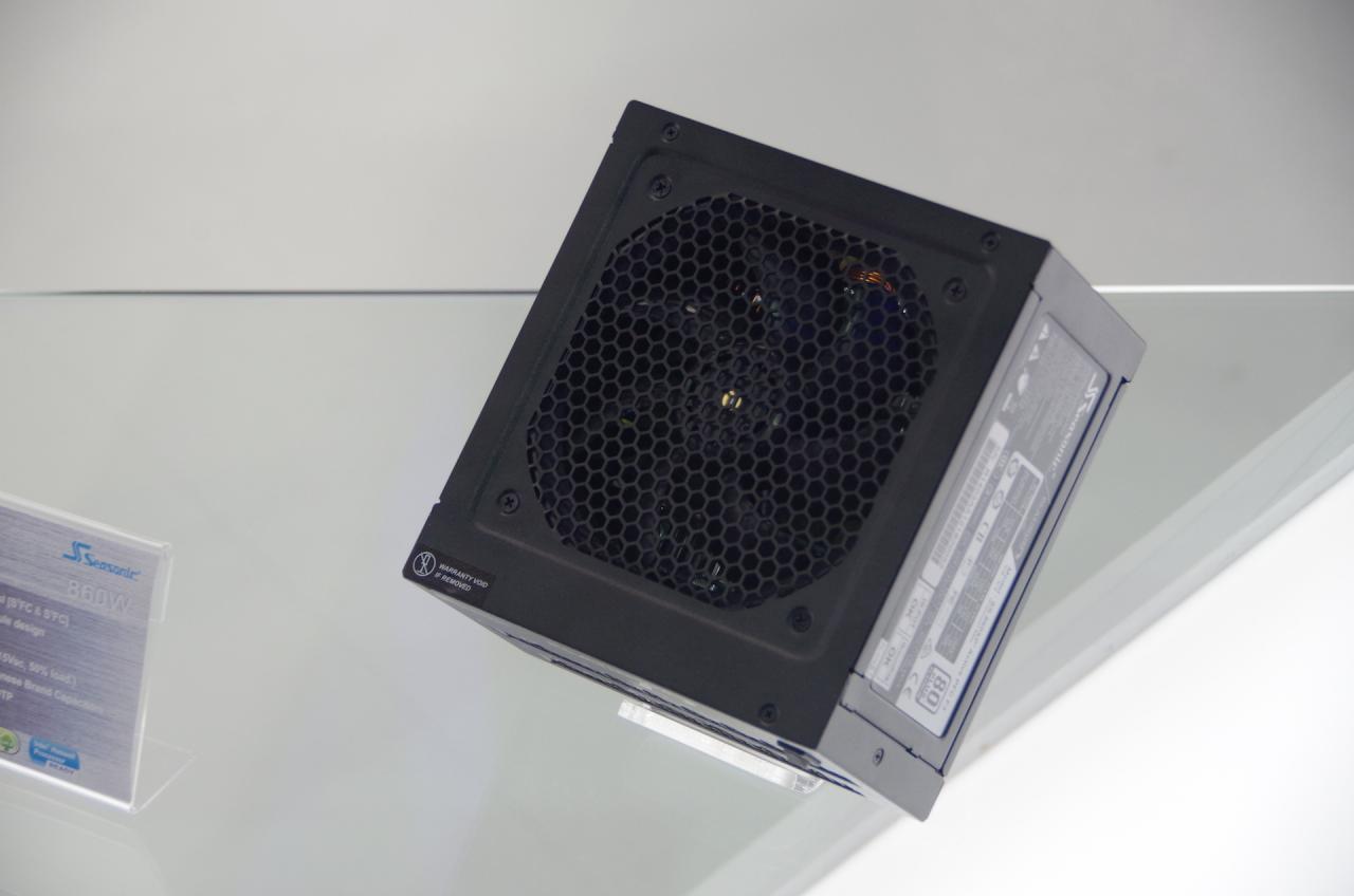[06/06/2014] Computex: Seasonic stellt mehrere Facelifts und Referenzupdate seiner Netzteile vor (8)