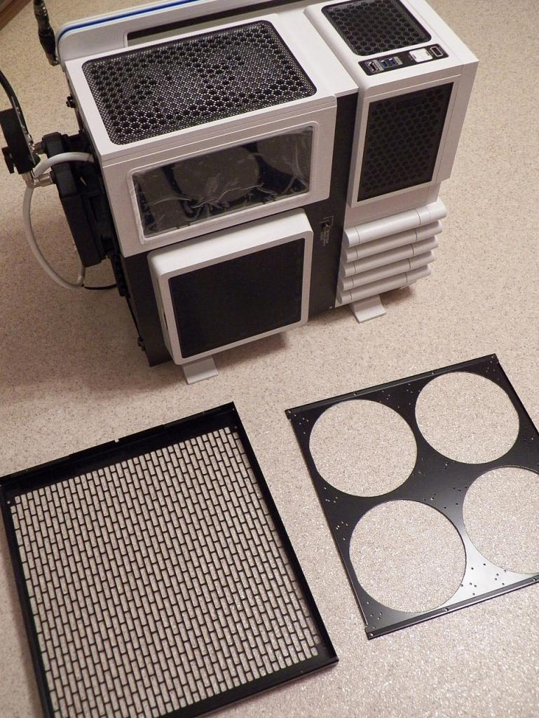 [09/07/2014] Wakü-Casemod: Level 10 GT wird flottgemacht für i7-5960X und GTX 880 SLI (9)