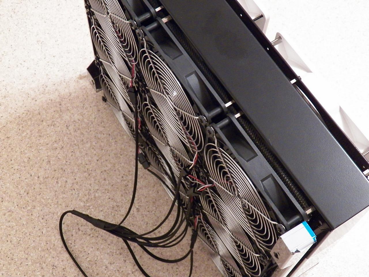 [09/07/2014] Wakü-Casemod: Level 10 GT wird flottgemacht für i7-5960X und GTX 880 SLI (26)