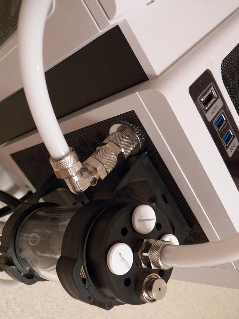 [09/07/2014] Wakü-Casemod: Level 10 GT wird flottgemacht für i7-5960X und GTX 880 SLI (60)