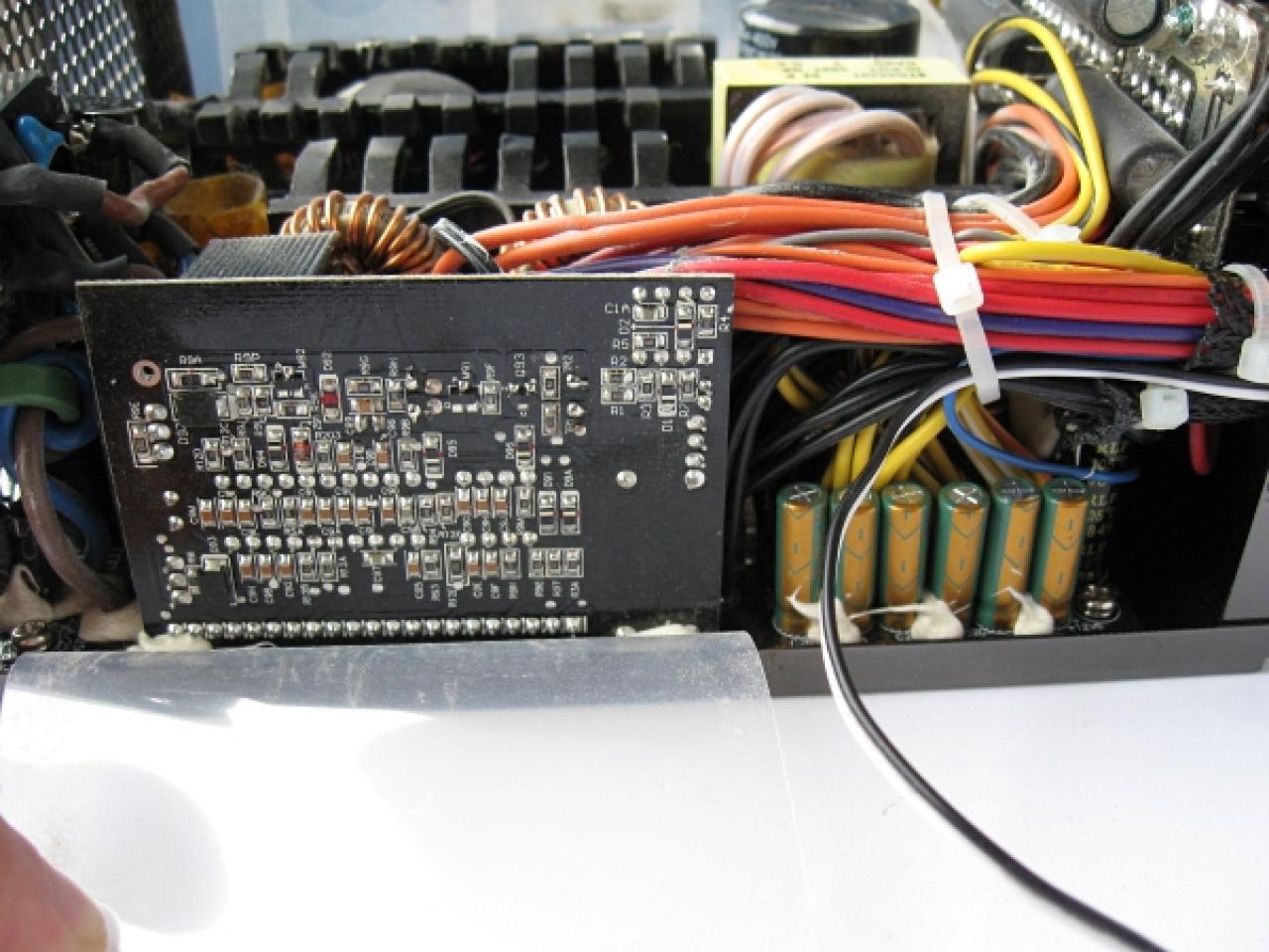 [10/07/2014] Be quiet Dark Power Pro P7 1000W (8)