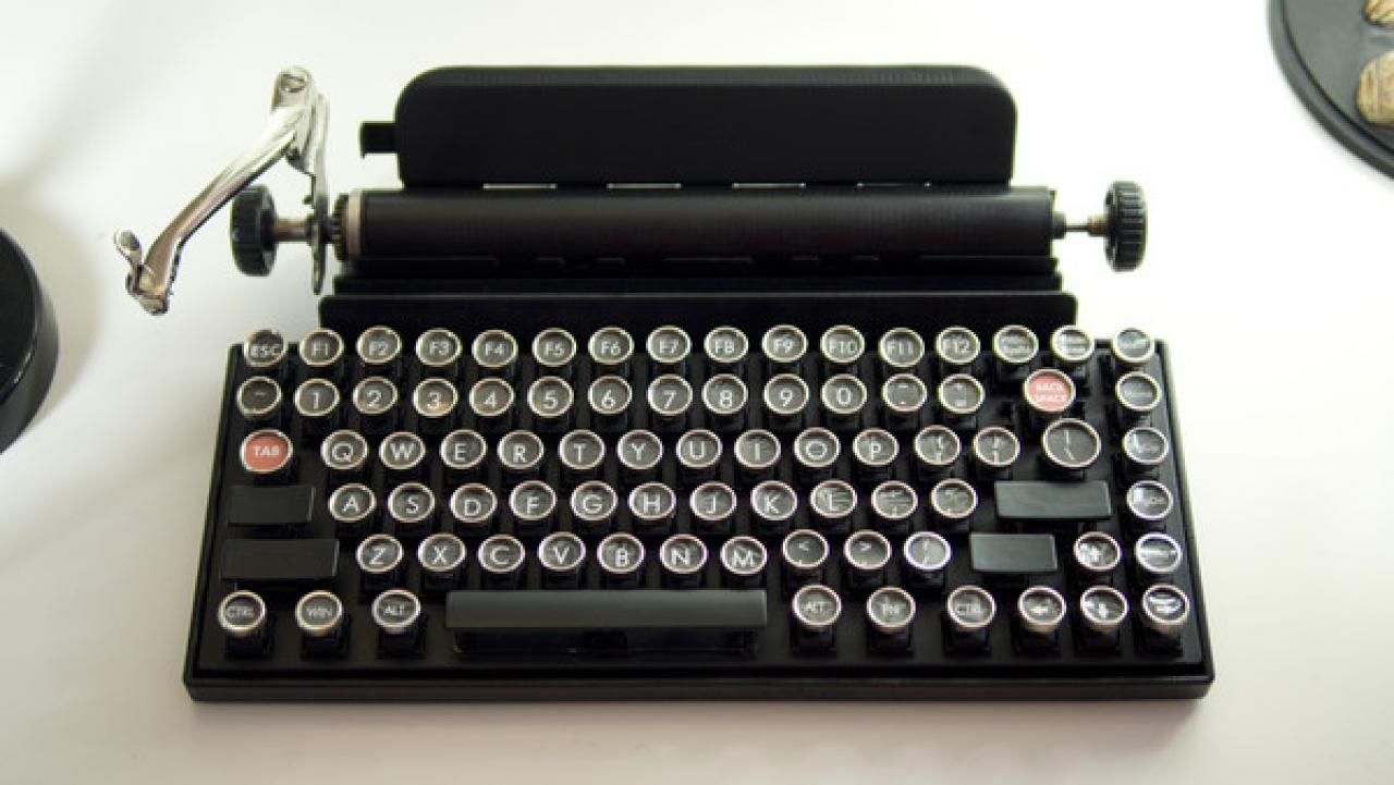 [09/07/2014] Qwerkywriter: Neumodische Schreibmaschinentastatur mit Cherry MX Blue (4)