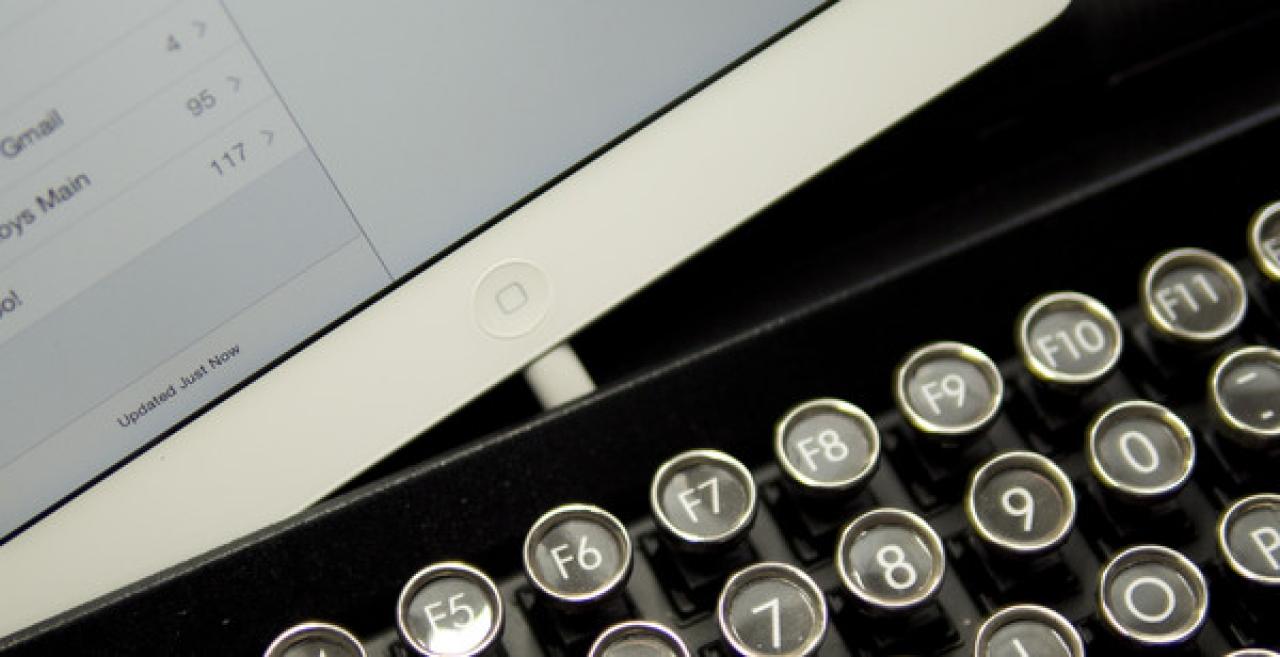 [09/07/2014] Qwerkywriter: Neumodische Schreibmaschinentastatur mit Cherry MX Blue (9)