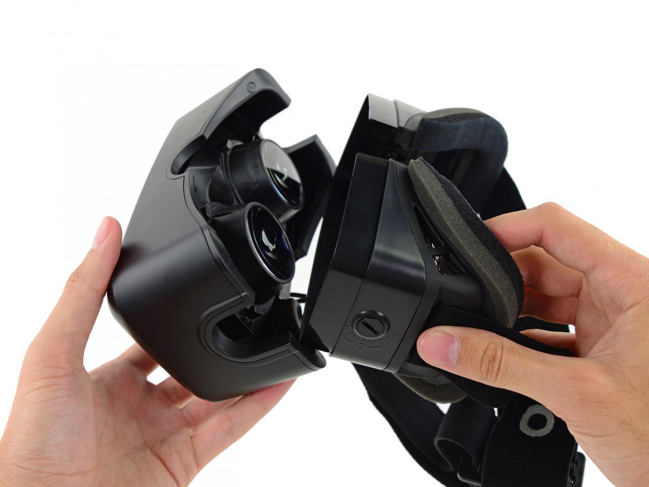 [01/08/2014] Überraschung - das Display das Samsung Galaxy Note 3 steckt im Oculus Rift DK2. (1)