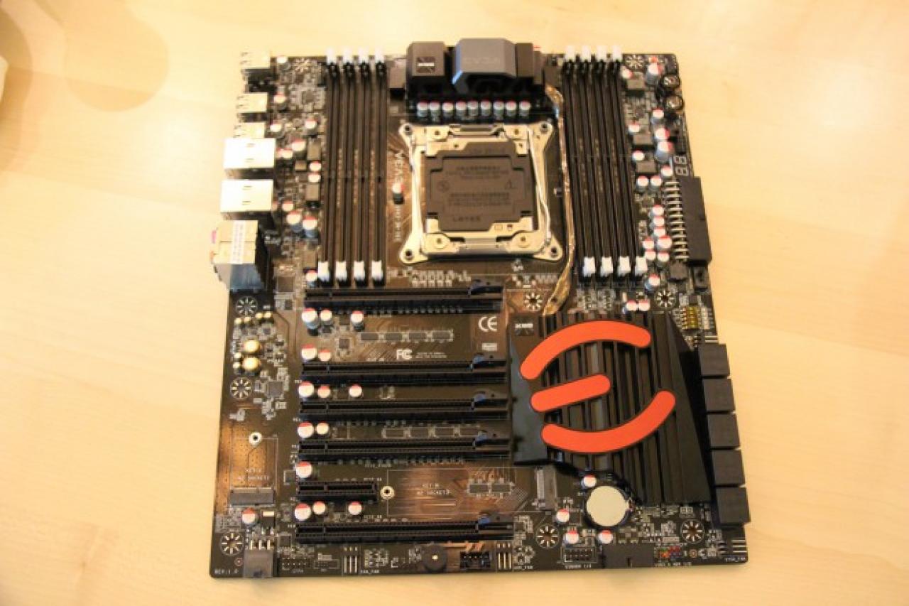 [17/08/2014] EVGA X99 Classified