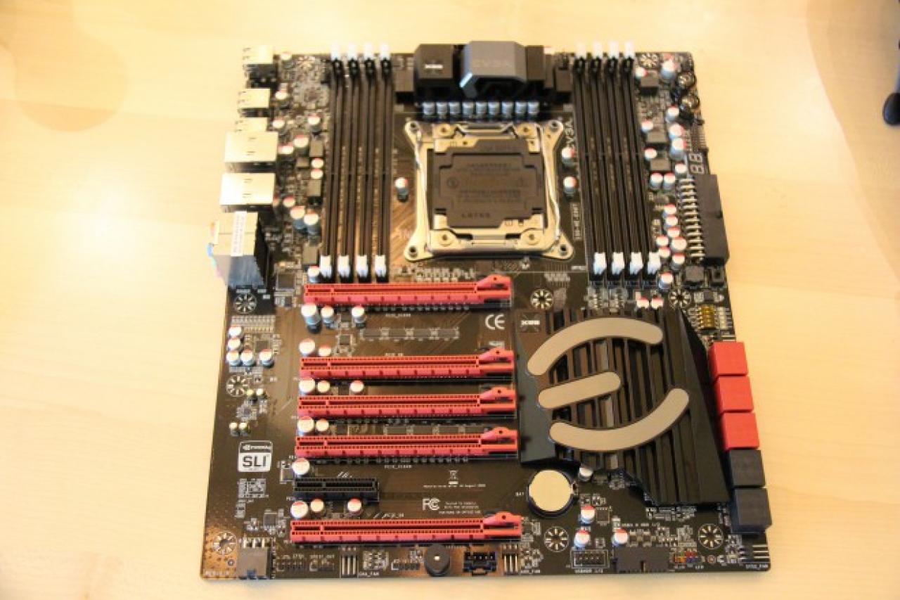 [17/08/2014] EVGA X99 FTW