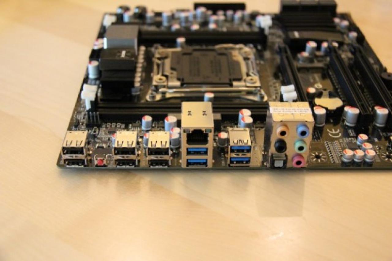 [17/08/2014] EVGA X99 Micro