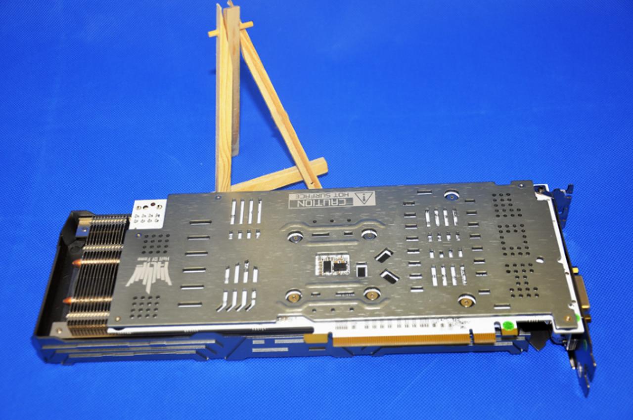 [06/08/2014] Galaxy Geforce GTX 750 Ti HOF: 8-poliger Stromanschluss und Dual-Slot-Kühler mit drei Lüftern (3)