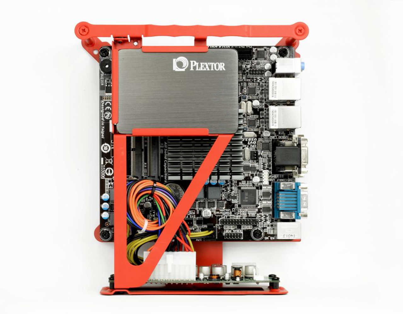 [05/08/2014] Gigabyte Essence: Fotos des Mini-ITX-Desktop-Gehäuses aufgetaucht (5)