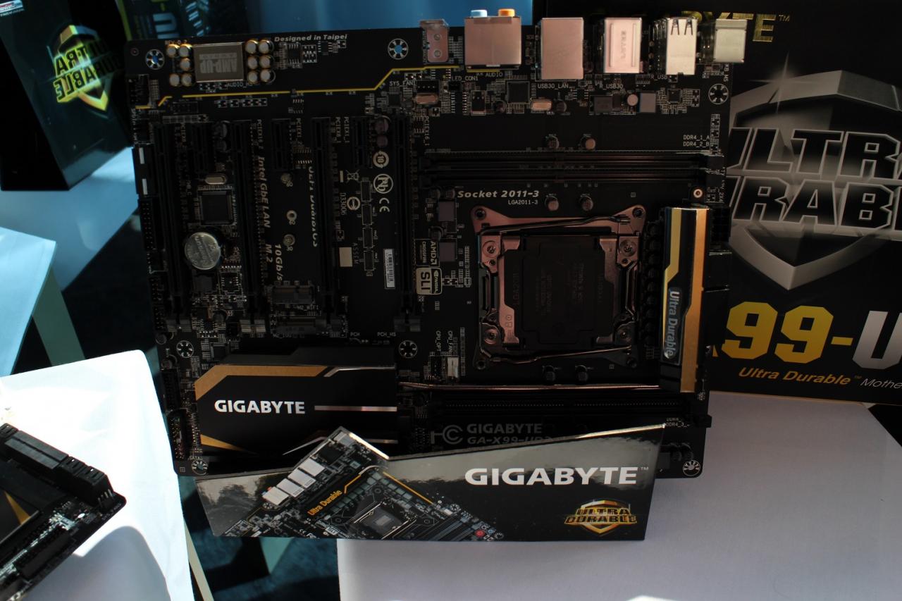 [29/08/2014] Gigabytes X99-Mainboards angesehen: Vom X99-UD3 bis zum X99 SOC Force (9)