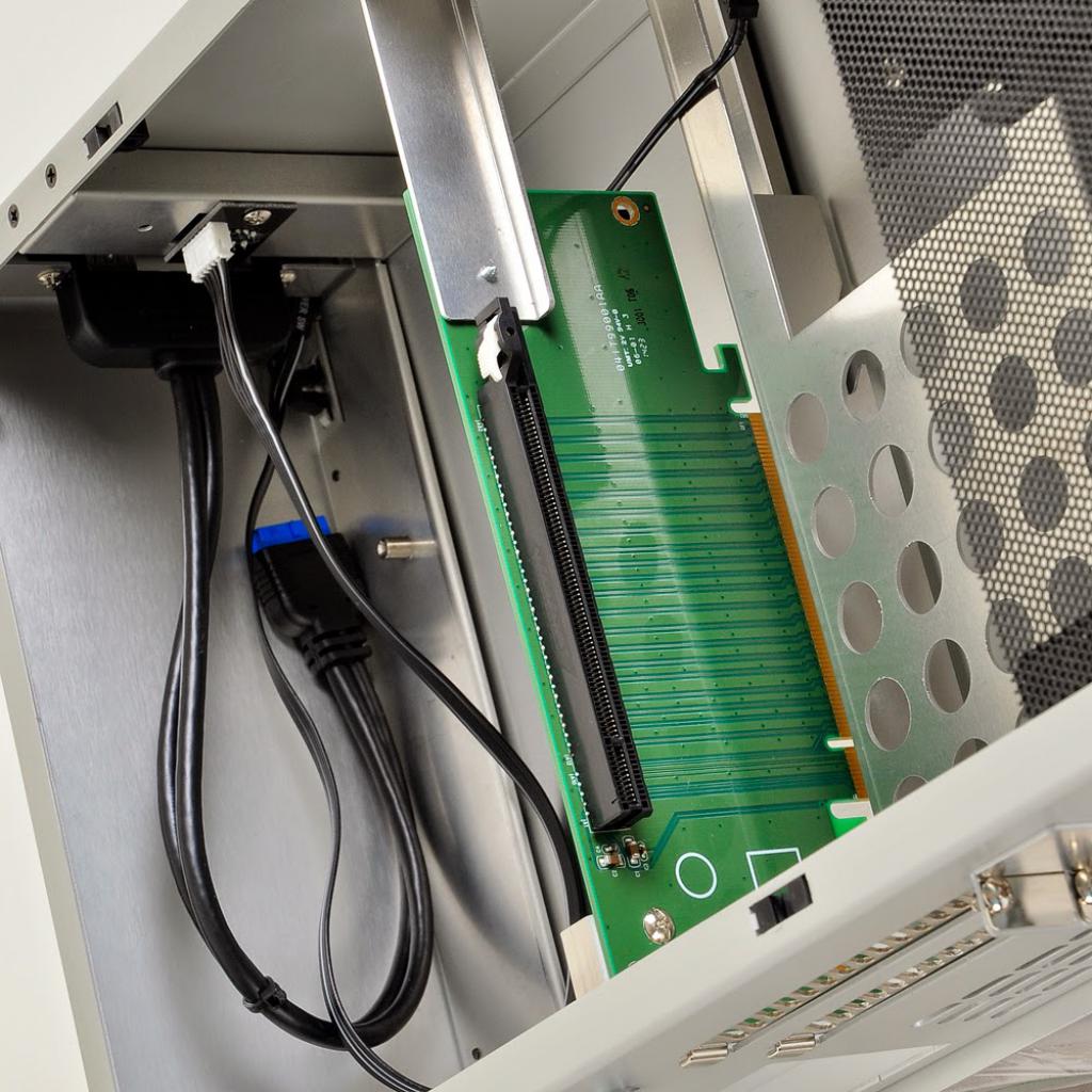 [25/08/2014] Lian Li PC-Q19: Schlankes 
