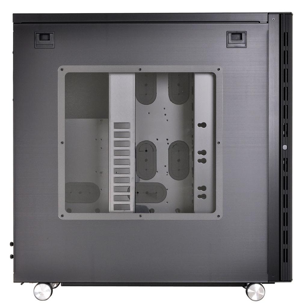 [01/08/2014] Lian Li PC-V2130: Gedämmter Big-Tower mit 95-Liter-Innenraum ab 399 Euro (23)