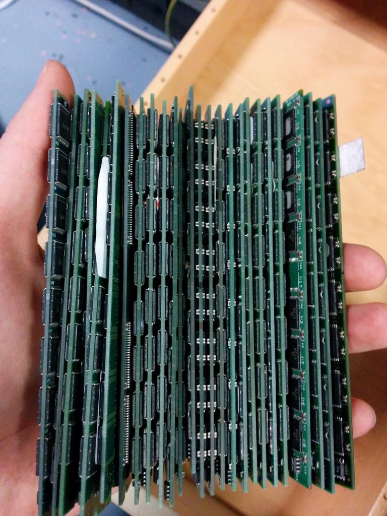 [01/08/2014] Update vom 02.08. mit leuchtenden RAM-Sticks in Lichtschwertoptik (9)