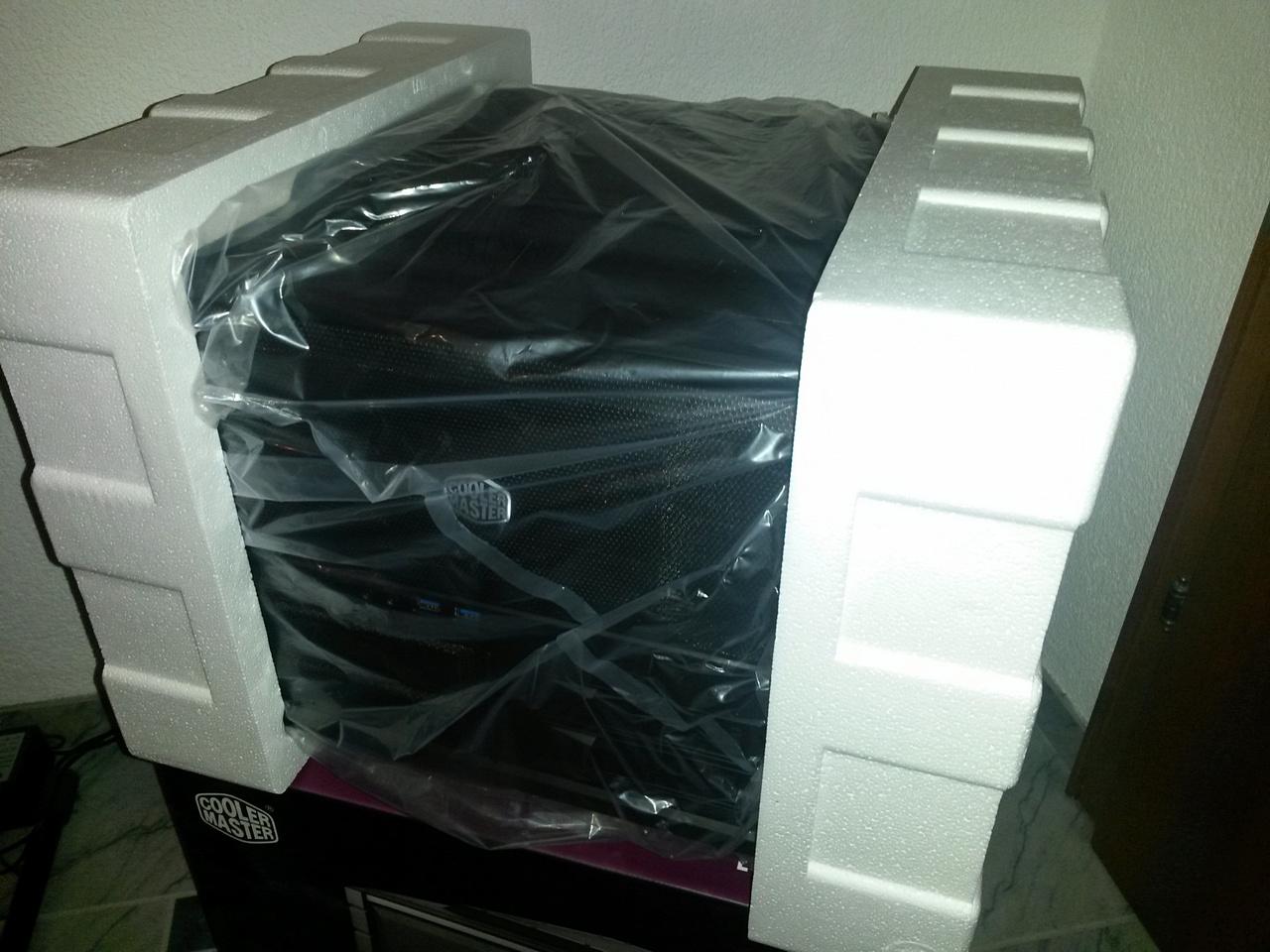 [13/08/2014] Cooler Master HAF XB Evo (4)