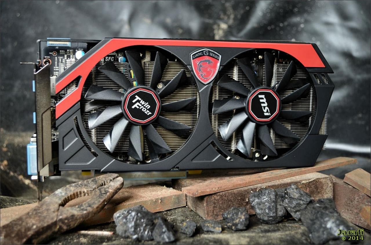 [04/08/2014] MSI R9 270X Gaming 2G (6)