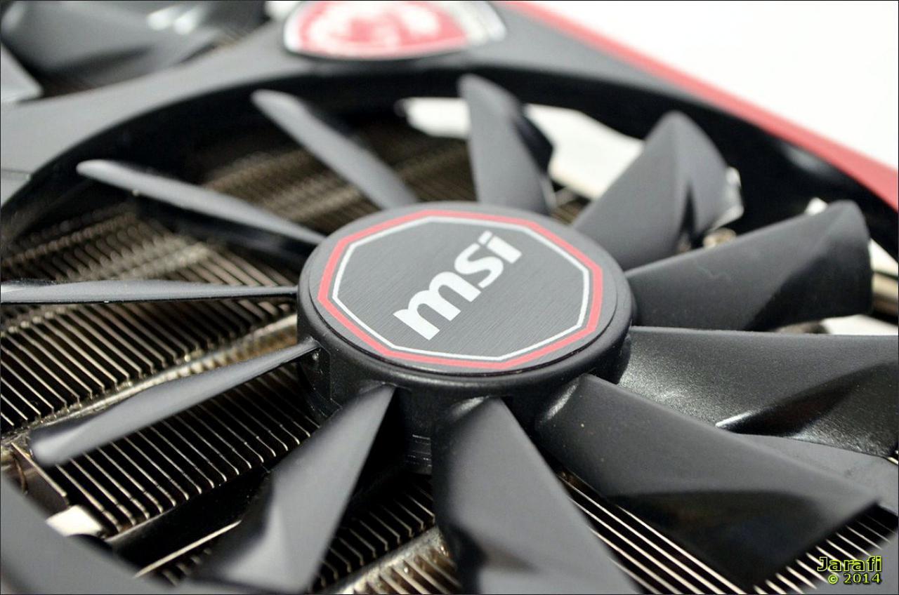 [04/08/2014] MSI R9 270X Gaming 2G (14)
