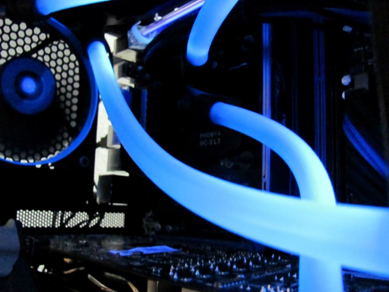 [29/08/2014] Update September 2014 mit neuen wassergekühlten PCs (1) (2)