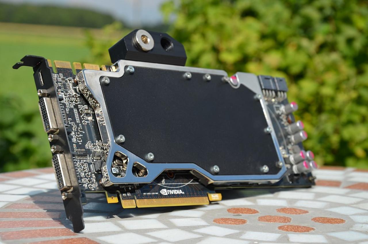 [29/08/2014] Update September 2014 mit neuen wassergekühlten PCs (1) (21)