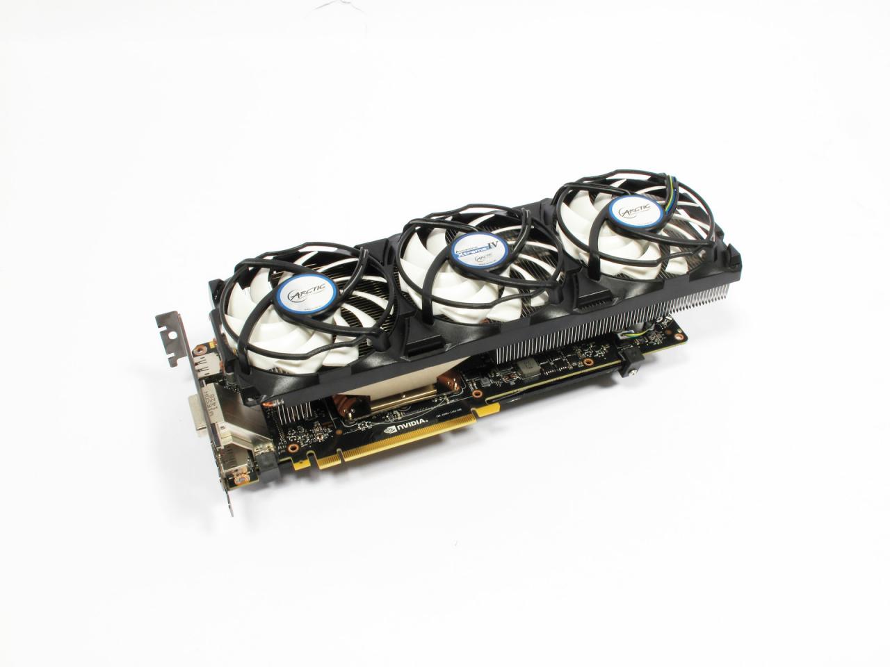 [23/09/2014] Geforce GTX 980 mit Accelero Xtreme IV