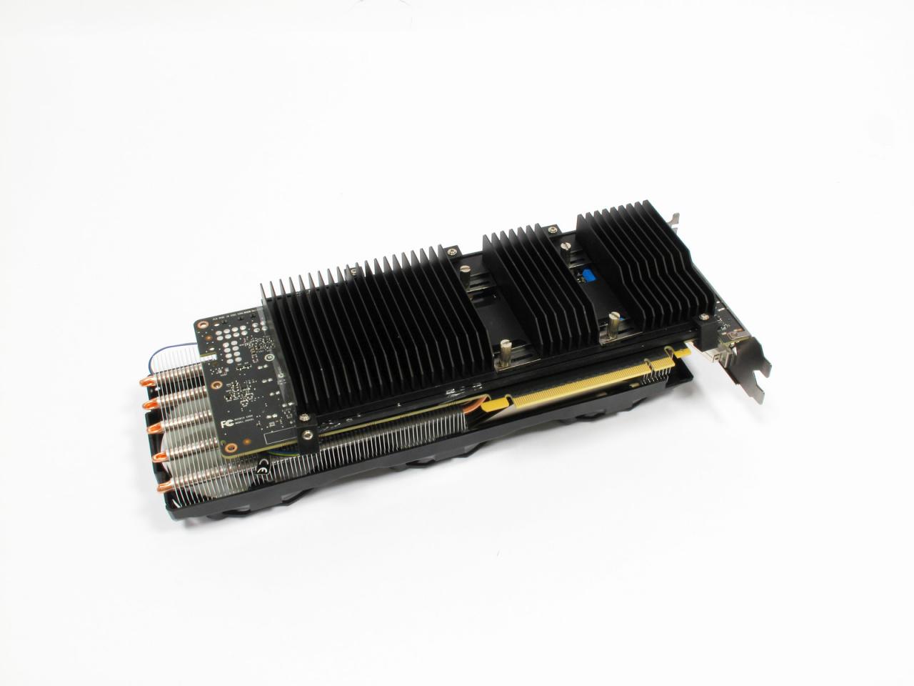 [23/09/2014] Geforce GTX 980 Accelero Xtreme IV: Rückseite
