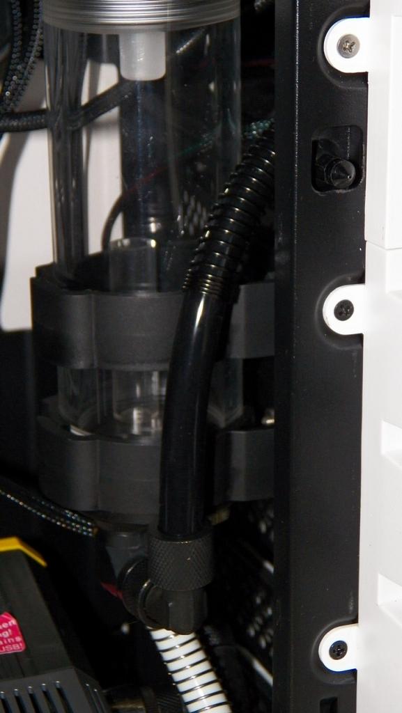 [15/09/2014] Update vom 15.09.: Standfüße für Mora, Netzteil foliert (20)