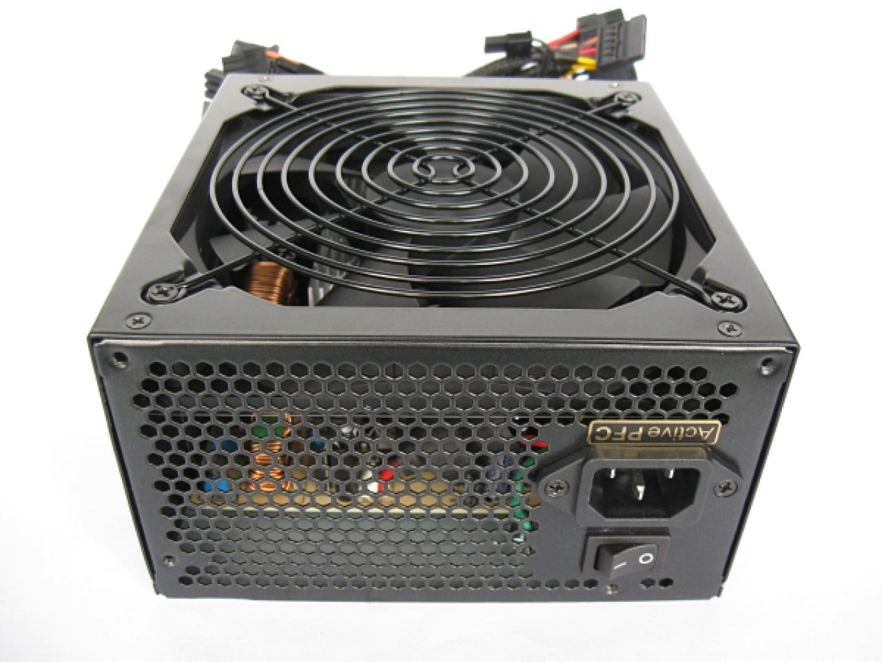 [23/09/2014] MS-Tech Value Edition 950W: PCGHX-Test an der Chroma (7)