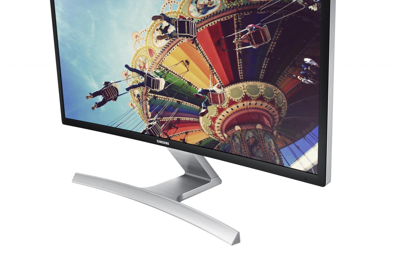 [03/09/2014] Samsung S27D590C: Gekrümmter 27-Zoll-Monitor mit VA-Panel kommt im Oktober für 409 Euro (2)