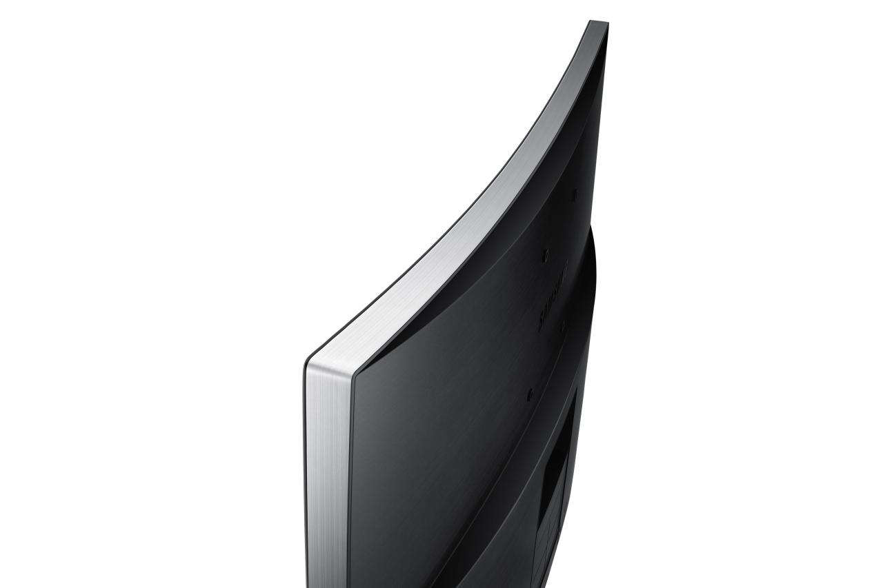 [03/09/2014] Samsung S27D590C: Gekrümmter 27-Zoll-Monitor mit VA-Panel kommt im Oktober für 409 Euro (5)