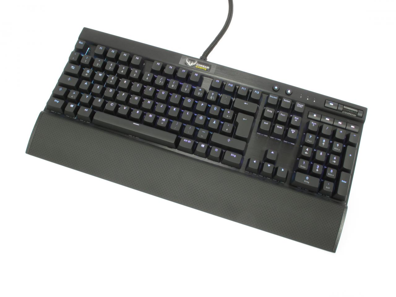 [22/09/2014] Corsair K70 RGB: Die erste mechanische Tastatur mit RGB-Beleuchtung im PCGH-Testlabor (6)